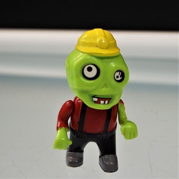 Plants VS Zombies Figure Mini Plastic Toy - Picture 1 of 5